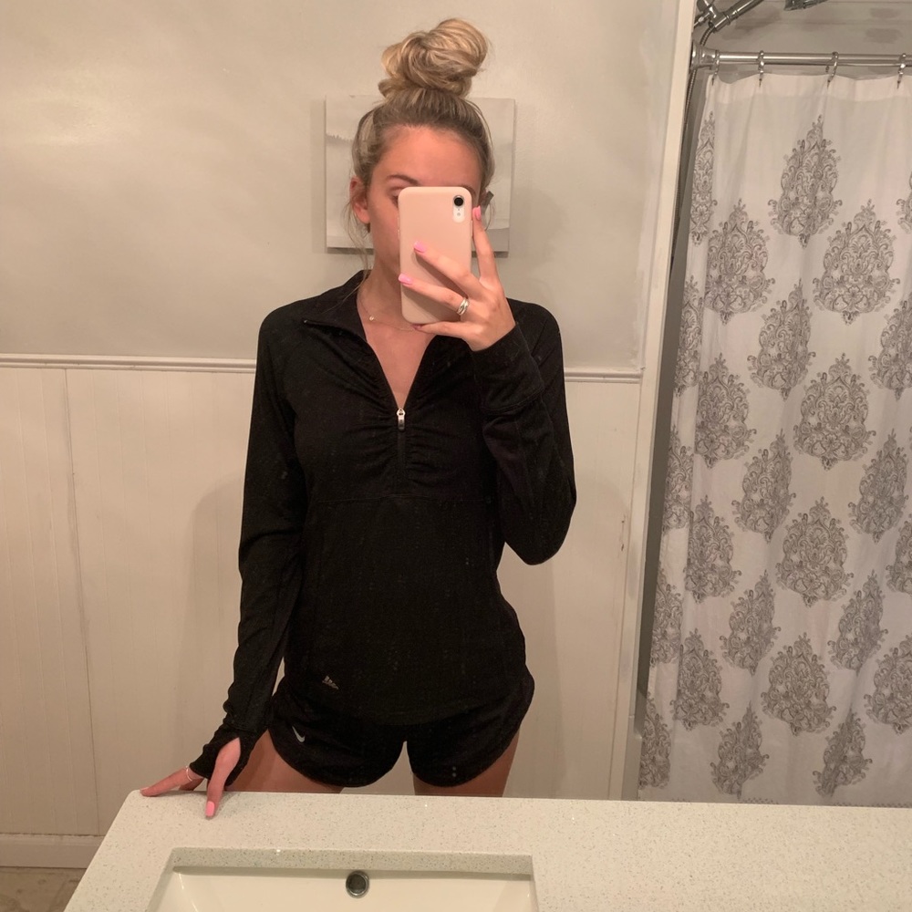 adidas black sweatshirt